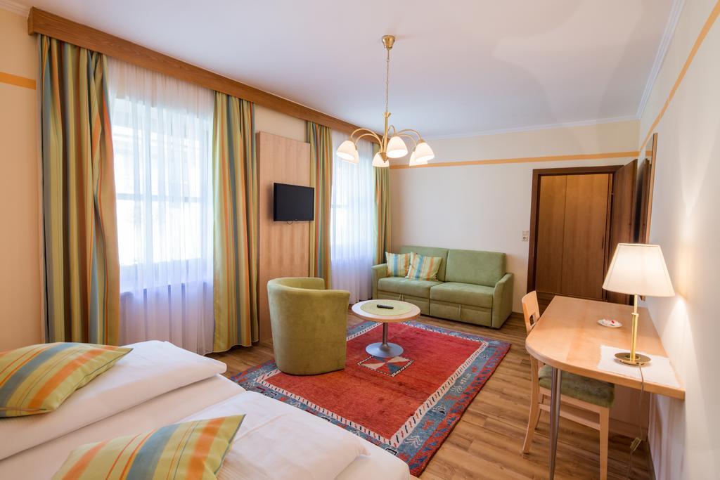 Gasthof-Restaurant Kollar Göbl Deutschlandsberg Zimmer foto